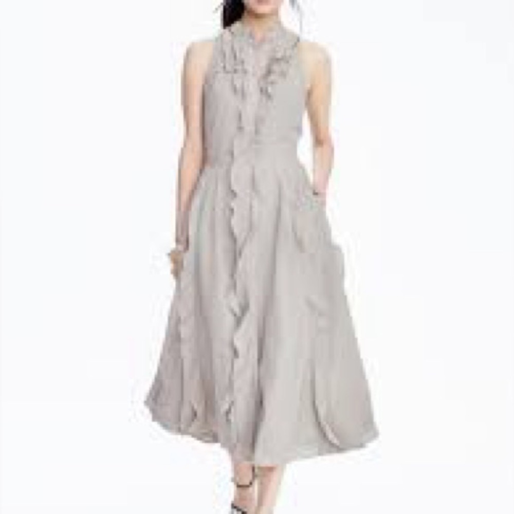 NWOT Banana Republic Ruffled Button Down Midi Dress. Size 2